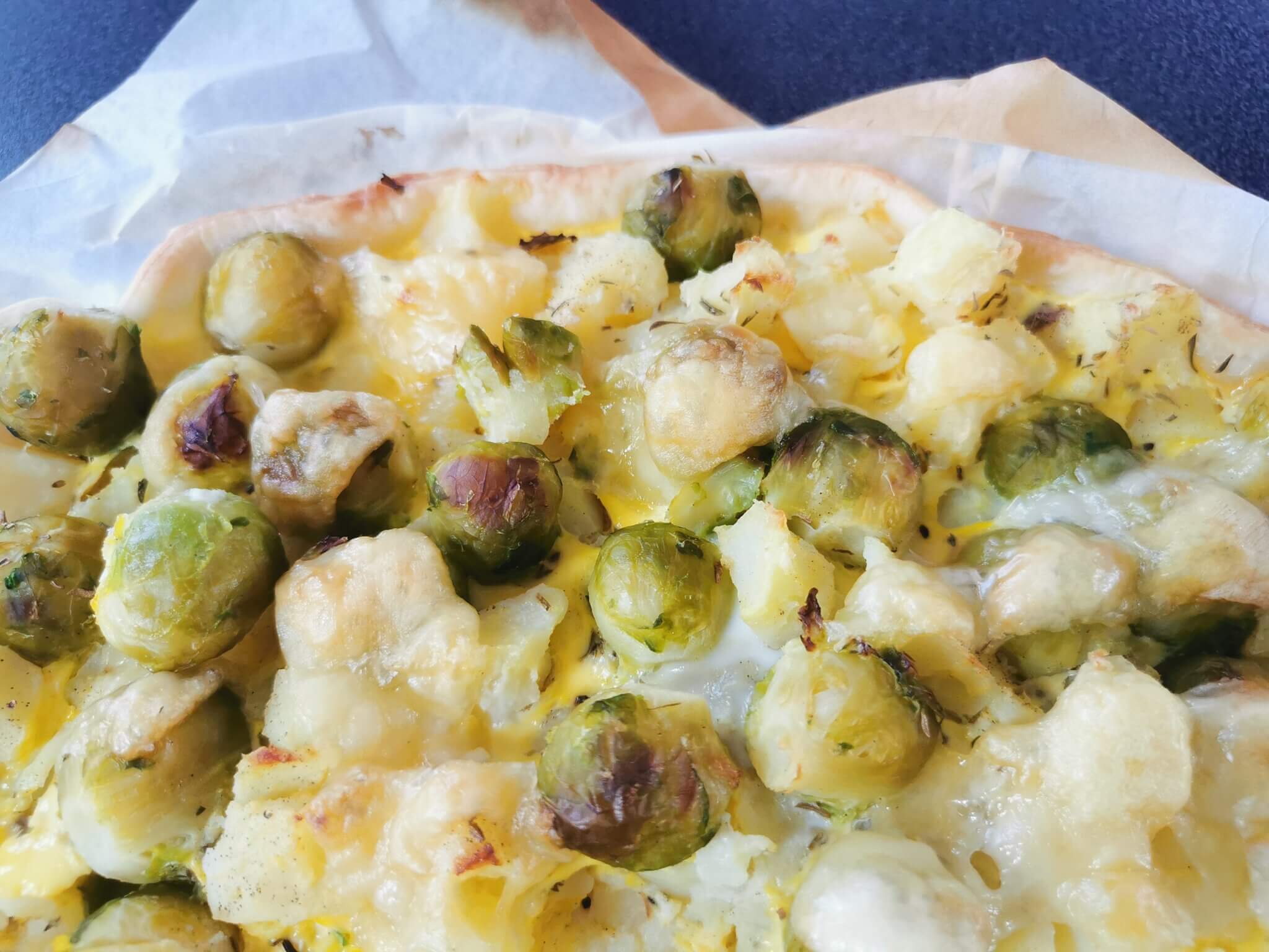 tarte quiche de choux de bruxelles et de omme de terre