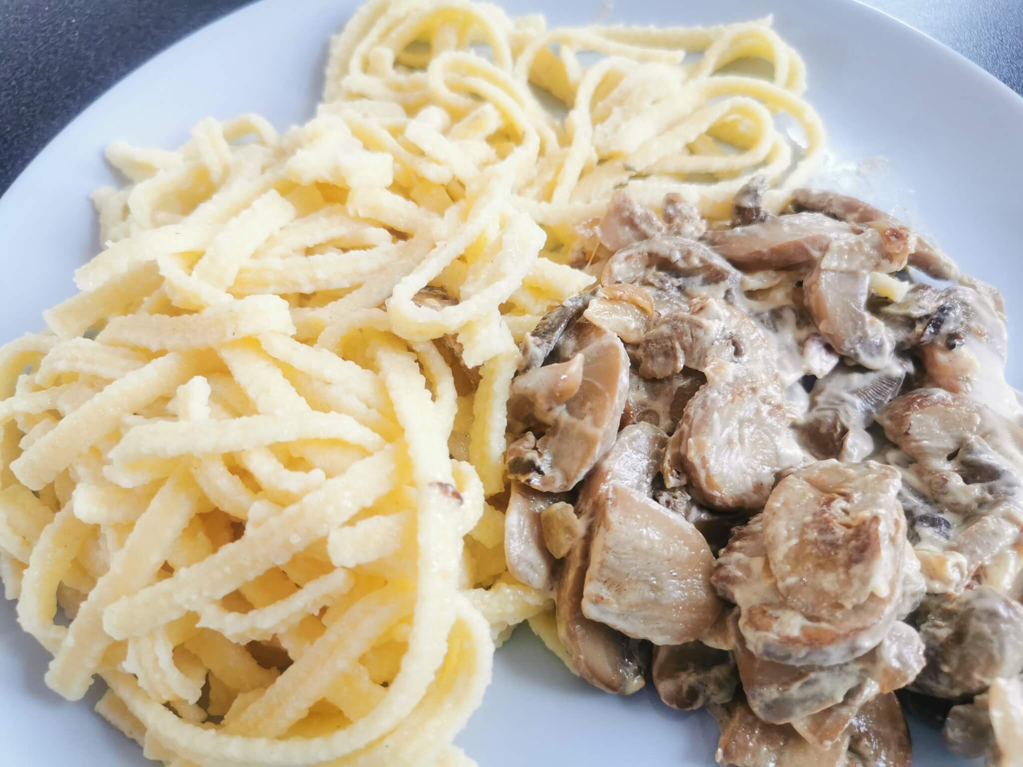 pates sauce creme champignons